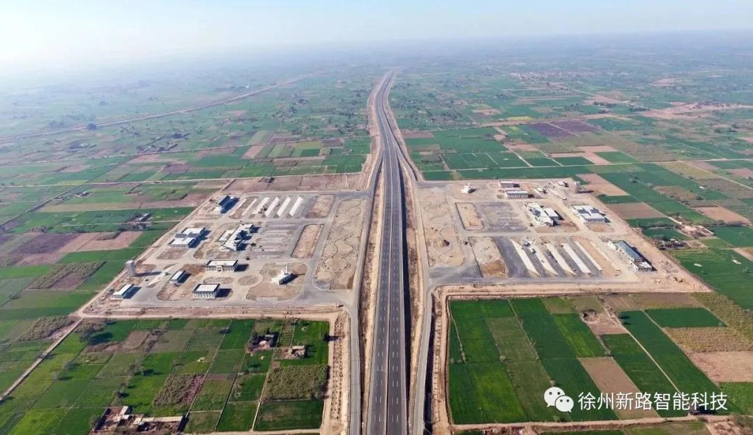 新路科技滑模機攻堅克難創(chuàng)佳績，中鐵二十局海外工程再獲好評！